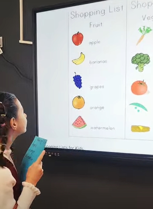 პეპი პატარების საყვარელი პერსონაჟია. ამიტომაც სკოლას ეწვია და ტკბილეულის მომარაგება გადაწყვიტა🤗