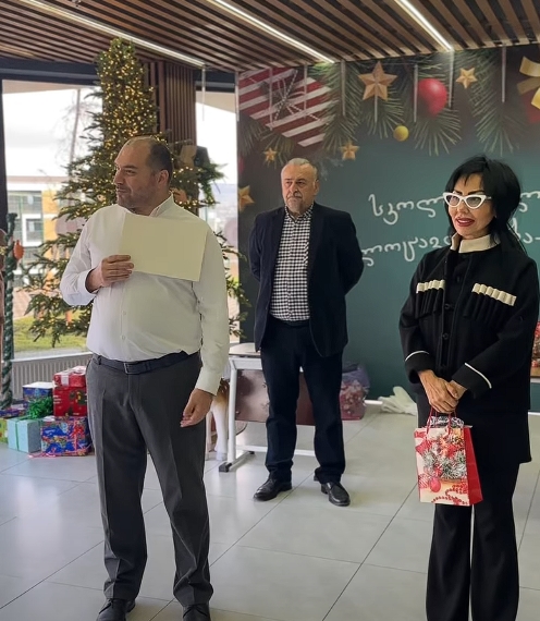 🏆 სკოლა „ახალი თაობაში” FEMO-ს საერთაშორისო ოლიმპიადაში გამარჯვებული მოსწავლეები დააჯილდოვეს