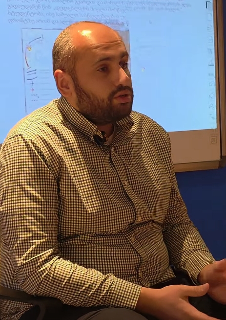 სკოლა „ახალი თაობის“ მოსწავლები თსუ-ს მოწვეულ ლექტორს, გიორგი არქანიას, შეხვდნენ და მასთან ერთად ისაუბრეს საქართველოს ისტორიის ერთ-ერთი ყველაზე მძიმე პერიოდის – საბჭოთა ოკუპაციის შესახებ.