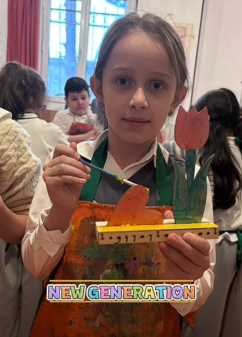 პატარა ხელებით შექმნილი დიდი ემოციები – მეორეკლასელებმა დედებს ხელნაკეთი საჩუქრები მოუმზადეს.