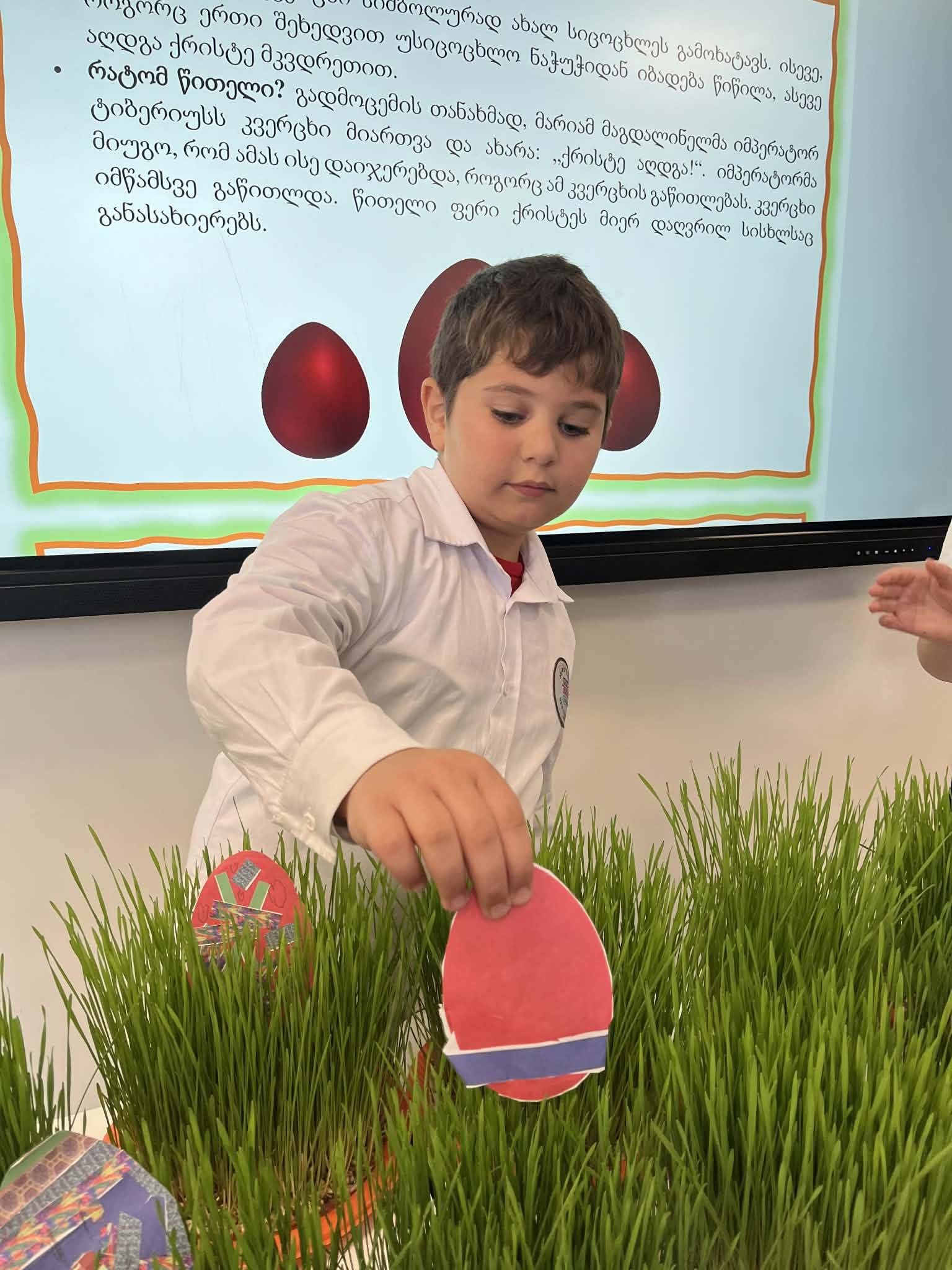 სკოლა „ახალ თაობაში“ უკვე იგრძნობა აღდგომის მოახლოებით გამოწვეული განწყობა! ✨