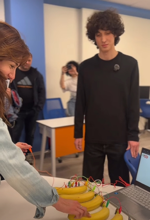 📚სკოლა “ახალ თაობაში” ღია კარის დღეზე მშობლებსა და მოსწავლეებს ვუმასპინძლეთ