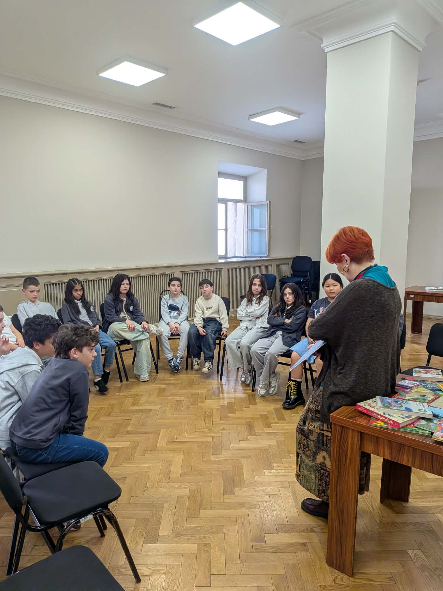 სკოლა “ახალი თაობის”  მეოთხე  კლასის მოსწავლეები პროექტ “მწერლის ლაბორატორიის” ფარგლებში ეროვნული სასახლის მედიათეკას ესტუმრნენ.