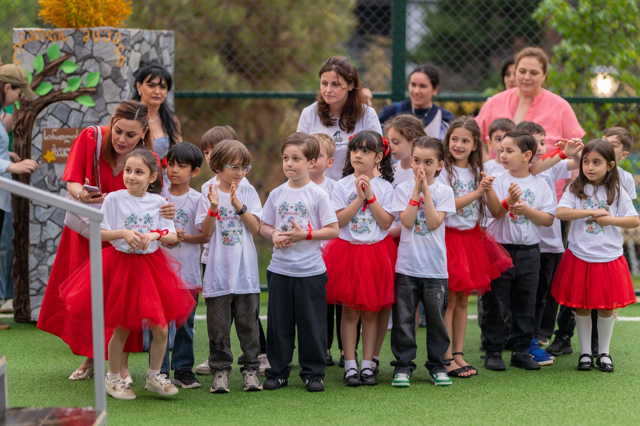🎒 ერთი წელი ცოდნით, თამაშითა და მეგობრობით სავსე!